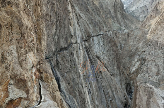 Trekking to Death Trek Thagas Valley